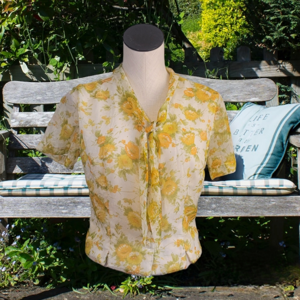 Vintage 60s Floral Blouse